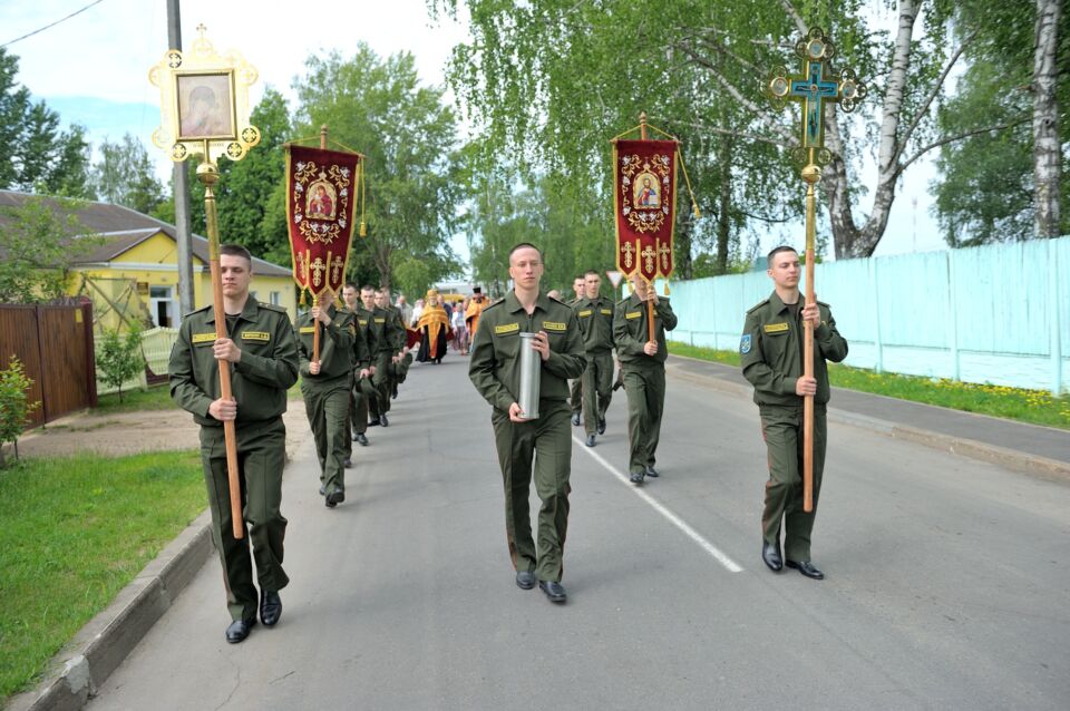 «Церковь и армия»: в Бобруйском районе состоялся IV Всебелорусский Крестный ход (+видео)