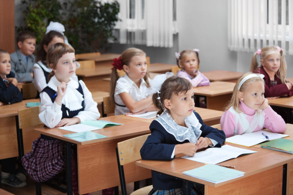 Минобразования опровергло информацию о раздельном обучении мальчиков и девочек в Беларуси